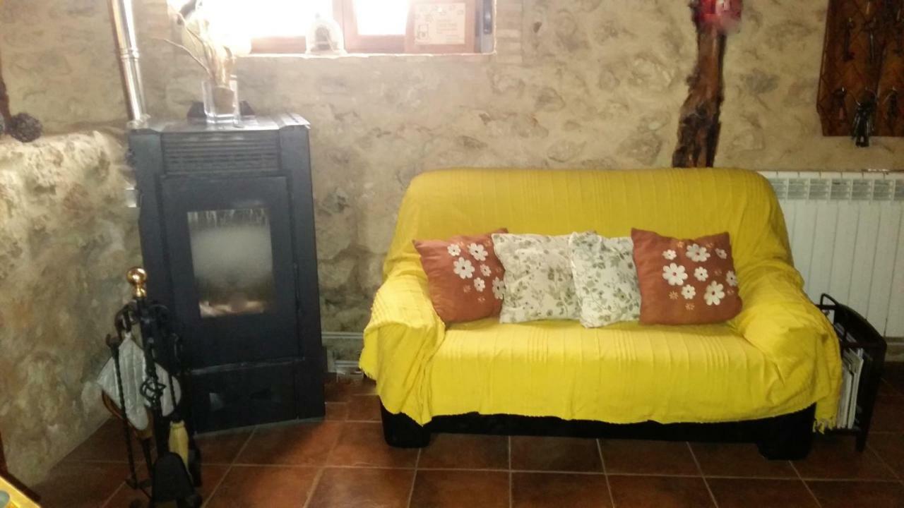 Bed and Breakfast Casa Rural Calle Real Torremocha de Ayllón Zewnętrze zdjęcie