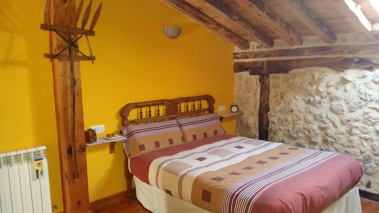 Bed and Breakfast Casa Rural Calle Real Torremocha de Ayllón Zewnętrze zdjęcie